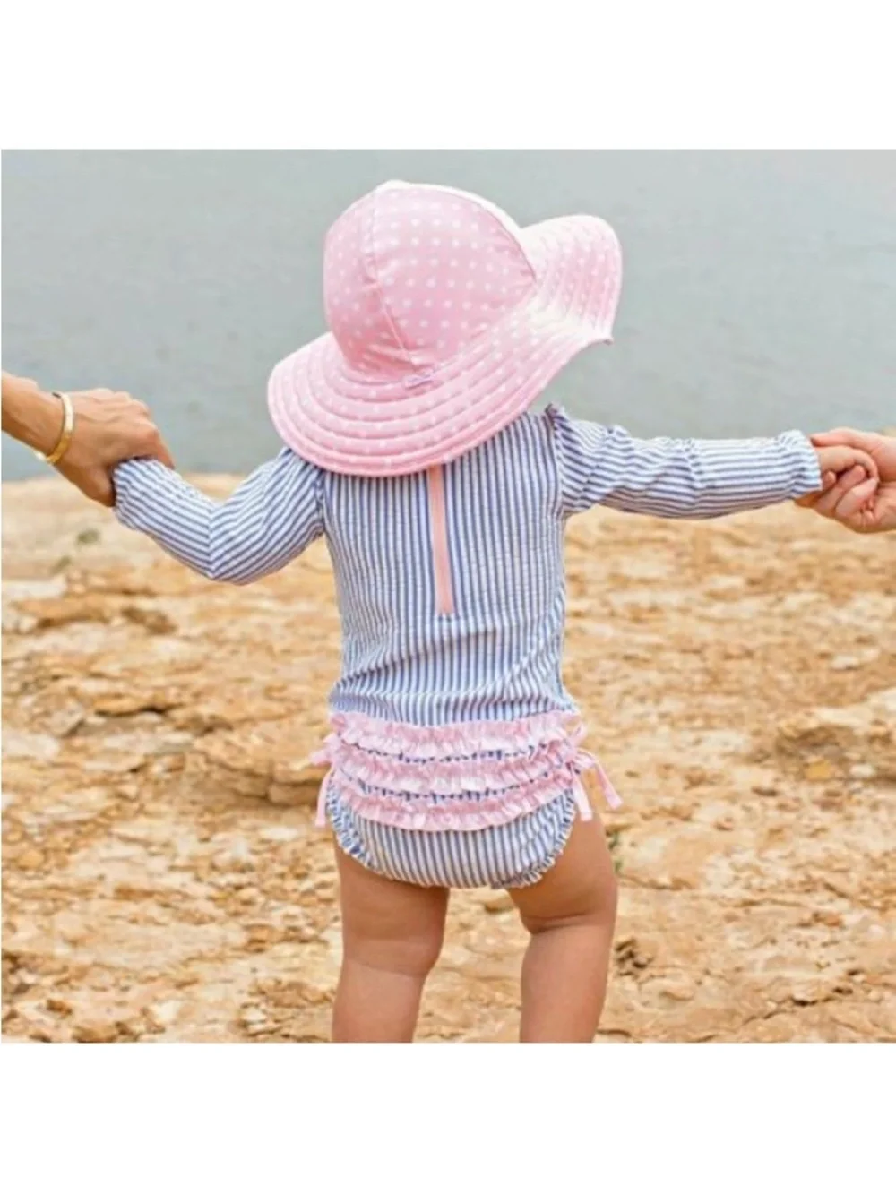 RUFFLE BUTTS NWOT Stripped Seersucker Ruffle Long Sleeve Rash Guard Swimsuit
